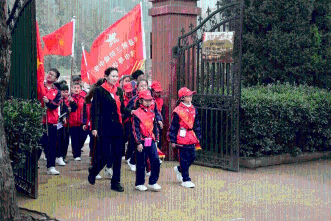 聪明机智问答网页-我在河南开一家湖南味的早餐十中晚餐的餐厅,想取一个洋气,好记,亲切,有数字,又大气的名字,麻烦大家-快速获得智慧答案